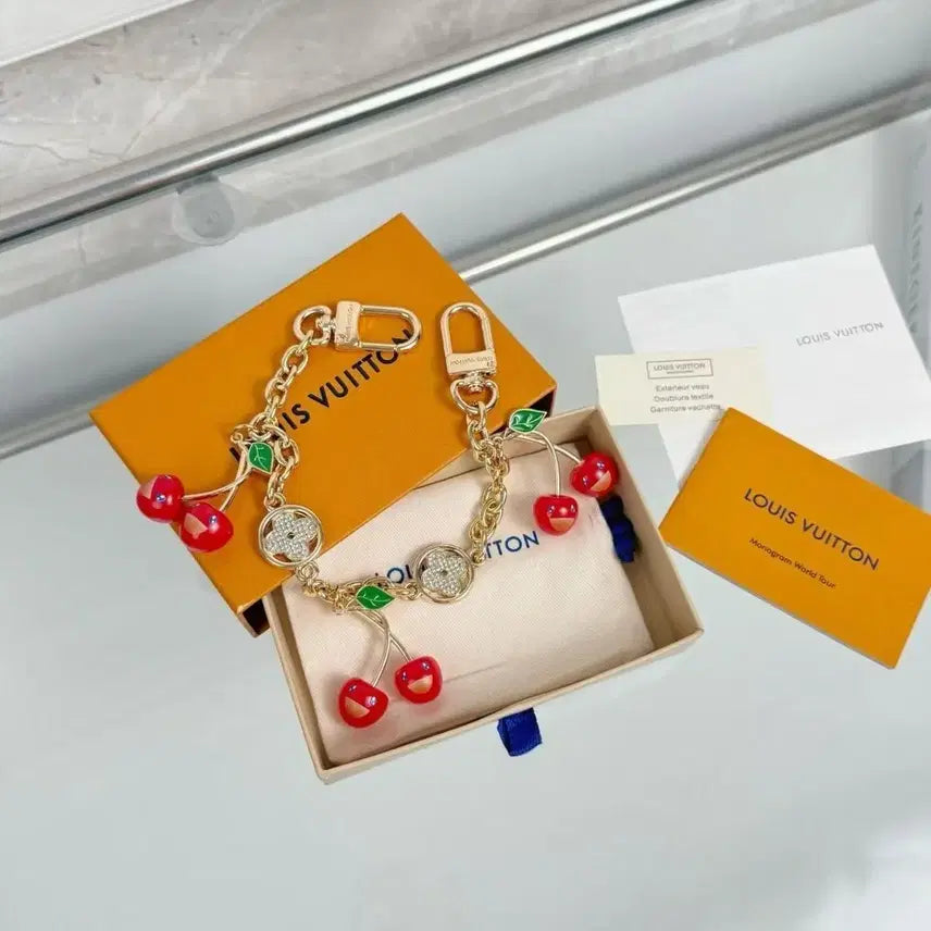 [BUNJANG] Louis Vuitton Key Holder Cherry Cubic Bag Accessory / 루이비통 키홀더 차 키링 가방 액세서리