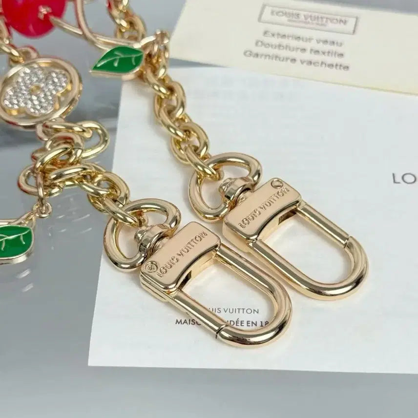 [BUNJANG] Louis Vuitton Key Holder Cherry Cubic Bag Accessory / 루이비통 키홀더 차 키링 가방 액세서리