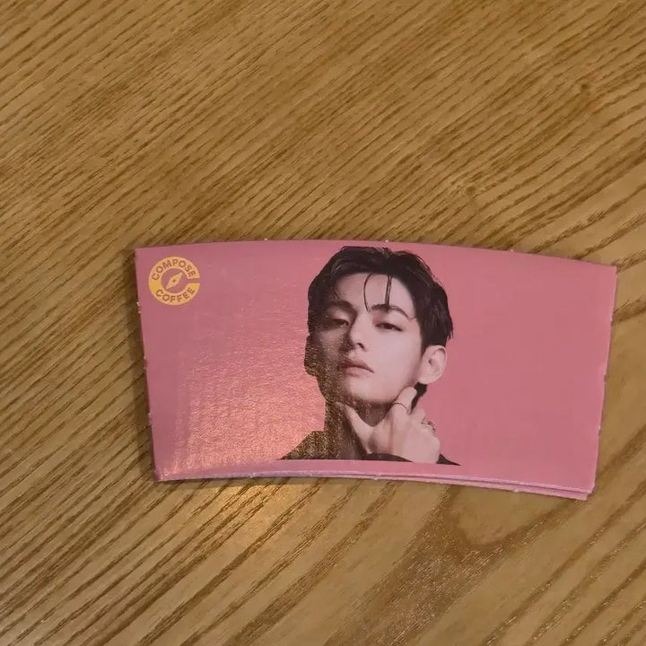 [BUNJANG] Compose Coffee BTS V Cup Holder / 새상품)컴포즈커피 방탄소년단 뷔 컵홀더