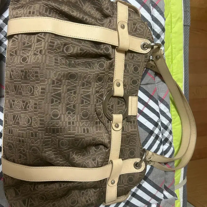 [BUNJANG] Ferragamo Shoulder Bag L25042FE / 페라가모 숄더백 L25042FE