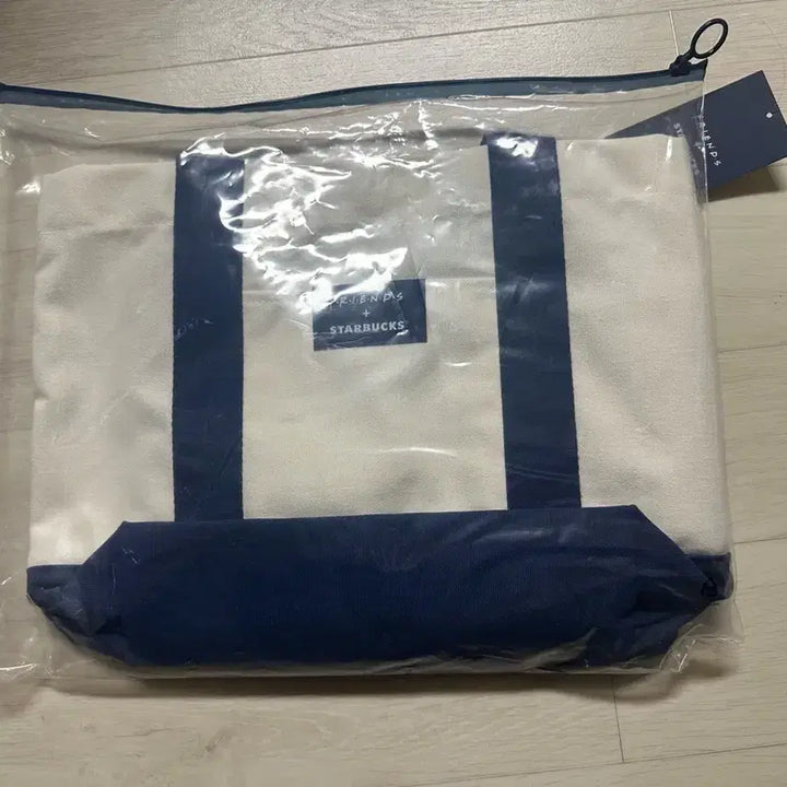 [SOLD OUT] 미개봉새상품) 스타벅스 프렌즈 에코백 세트