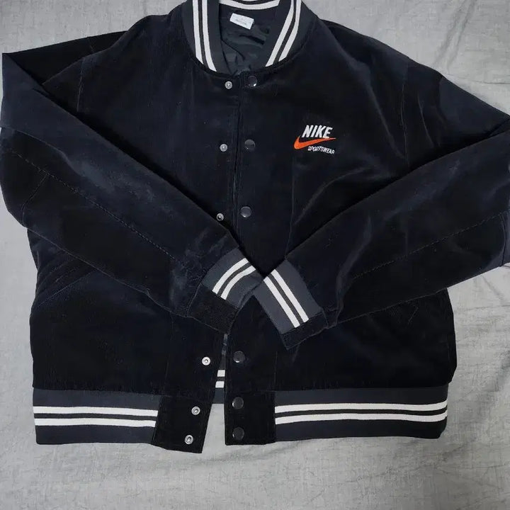 [BUNJANG] Nike SB Corduroy Varsity Jacket (L) / 나이키 sb 코듀로이 바시티자켓 L