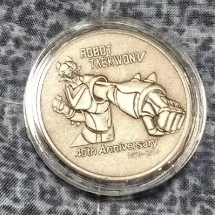 [BUNJANG] Taekwon V 40th Anniversary Zippo Lighter and Silver Coin / 태권브이 40주년기념 지포라이터와 은주화