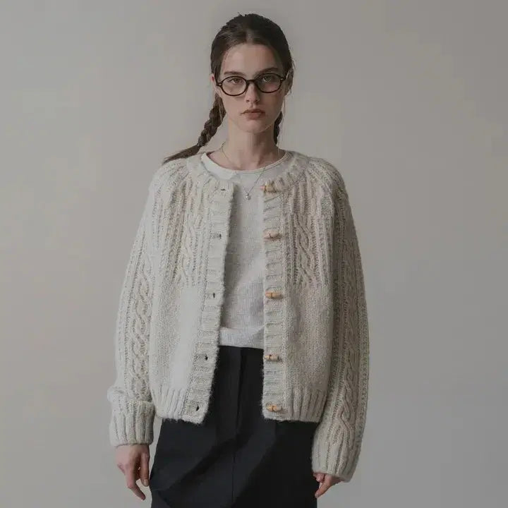 [BUNJANG] De Meeten Duffle Cable Cardigan (Snow) / 더미튼 가디건 (스노우)