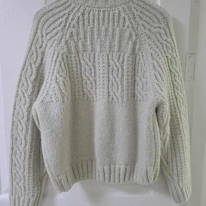 [BUNJANG] De Meeten Duffle Cable Cardigan (Snow) / 더미튼 가디건 (스노우)