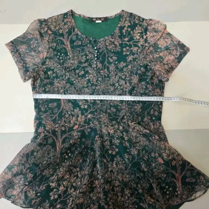 [SOLD OUT] 여성옷 녹색 꽃무늬 블라우스 플라워 패턴 반팔 블라우스 그린