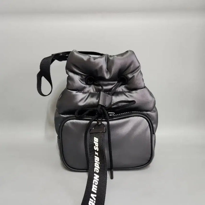 [BUNJANG] Beanpole Padded Bucket Bag / 빈폴 패딩버킷백