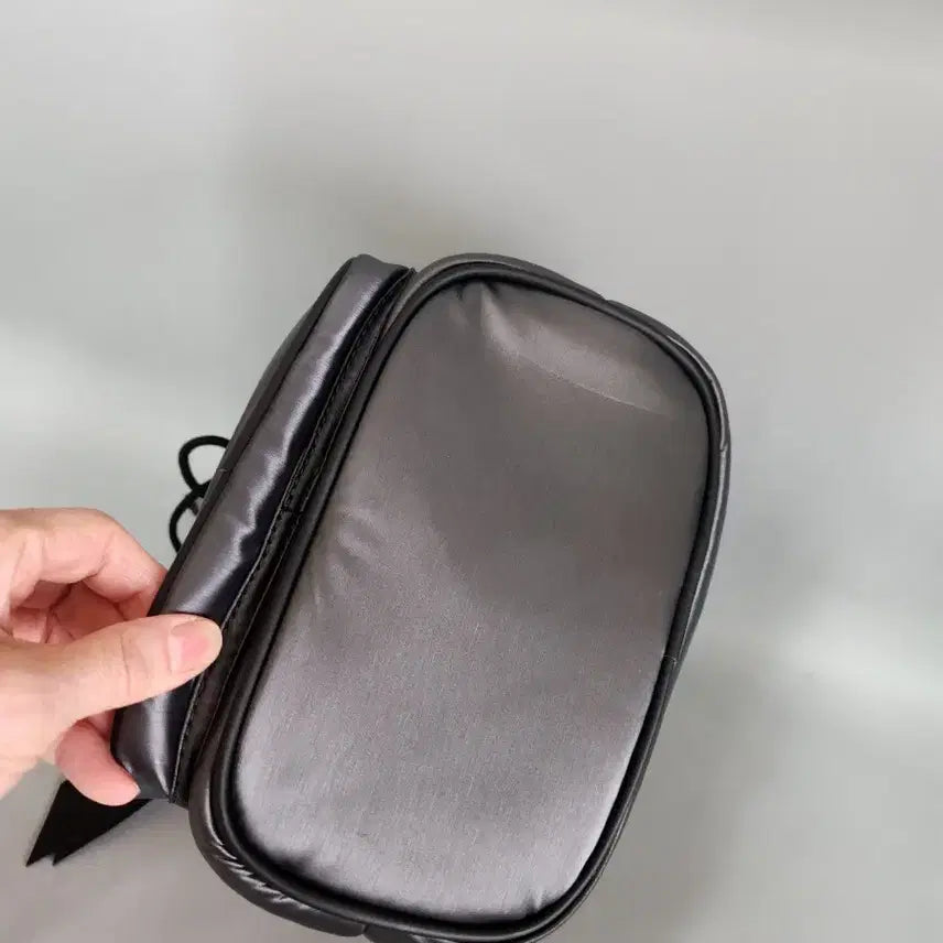 [BUNJANG] Beanpole Padded Bucket Bag / 빈폴 패딩버킷백