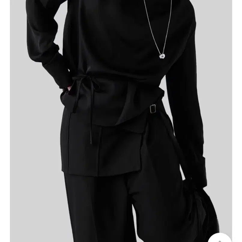 [BUNJANG] Autumn Strap Blouse / 어텀 스트랩 블라우스