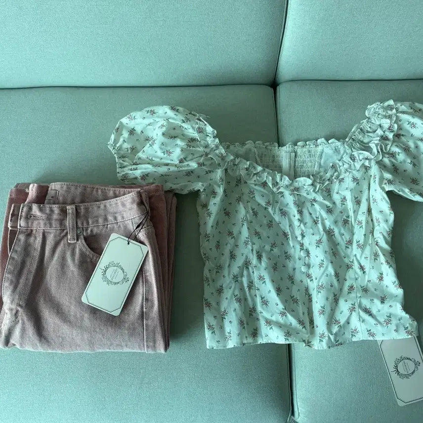 [BUNJANG] Milkcocoa Blouse and Pants Set / (새상품) 밀크코코아 블라우스+바지 세트 판매해요(상의 프리/하의 M)