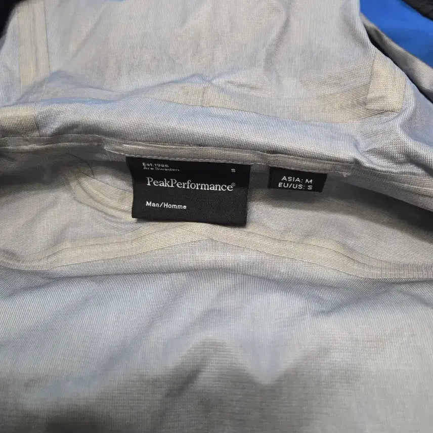 [SOLD OUT] 피크 퍼포먼스 투어링 고어텍스 자켓[S-M]