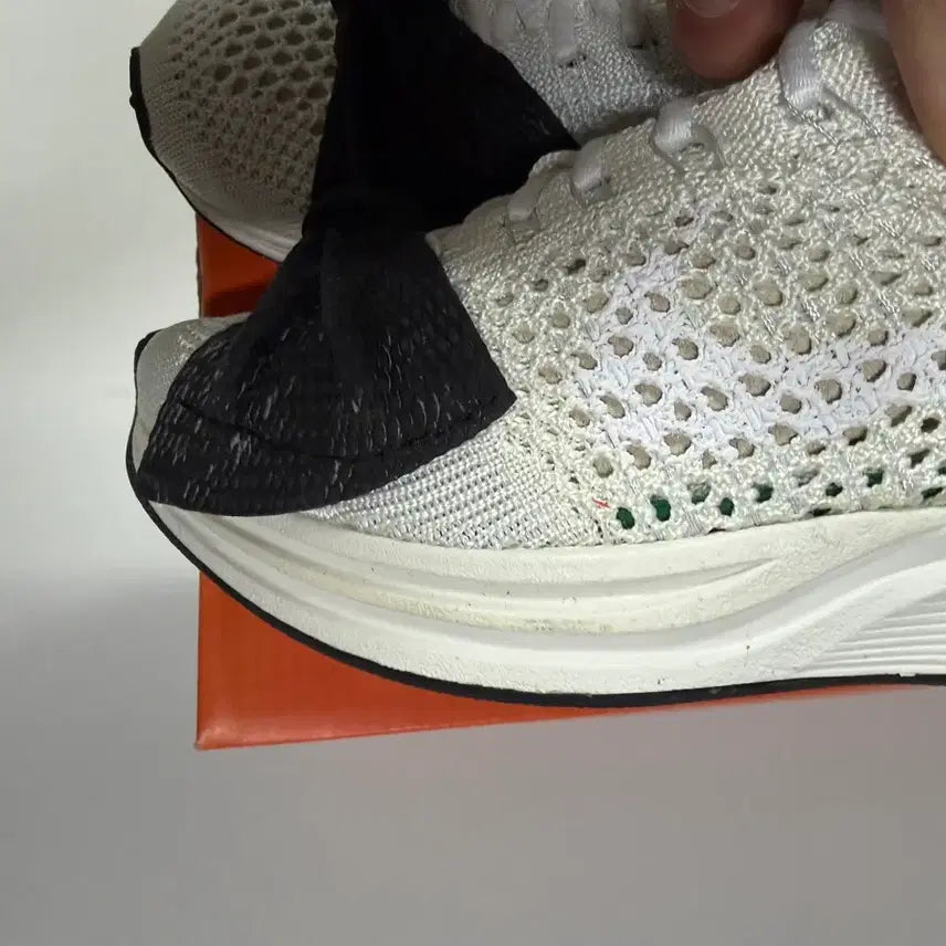 [BUNJANG] Nike x Comme des Garçons Flyknit Sneakers / 나이키 꼼데가르송 플라이니트 [230]판매