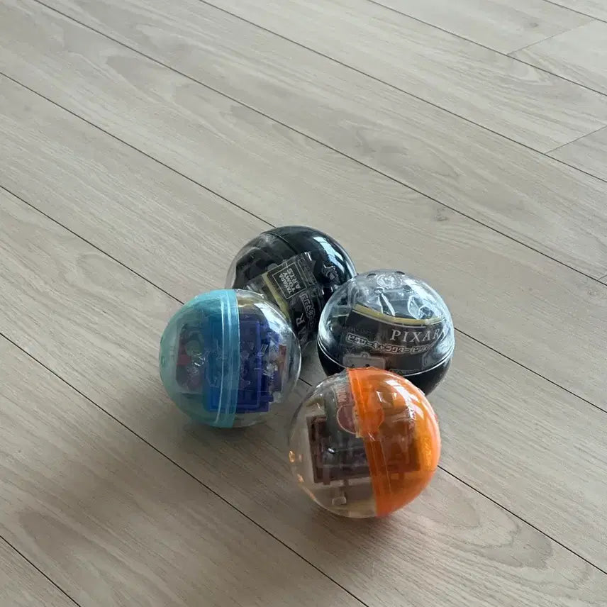 [BUNJANG] Takara Tomy Pixar Character Pinball Machine Gacha / 타카라토미 픽사 캐릭터 핀볼 머신 가챠