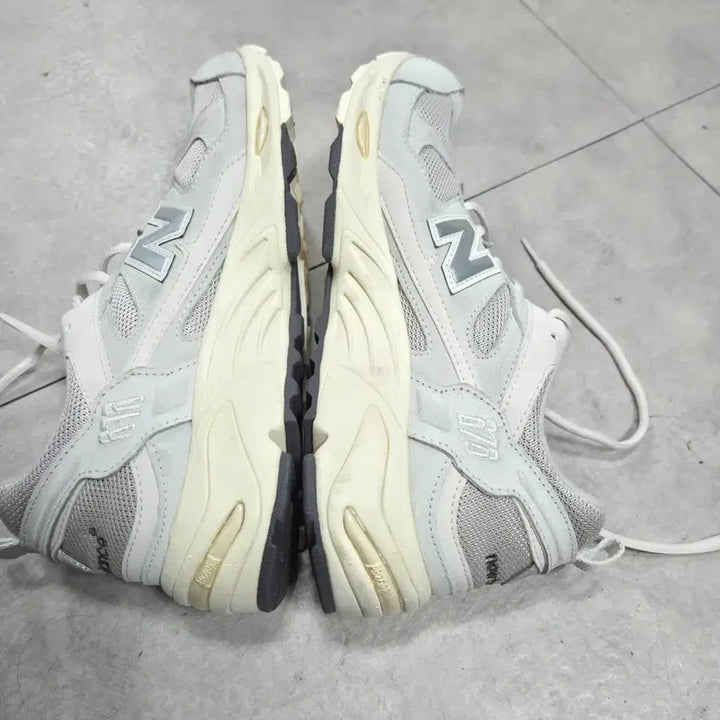 [BUNJANG] New Balance CM878MAI Running Shoes / 뉴발란스 CM878MAI  런닝화 265