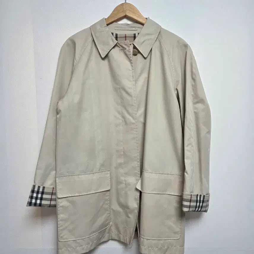 [BUNJANG] Burberry Trench Coat Light Beige (S) / 버버리 트렌치코트 오버핏 라이트베이지(S)