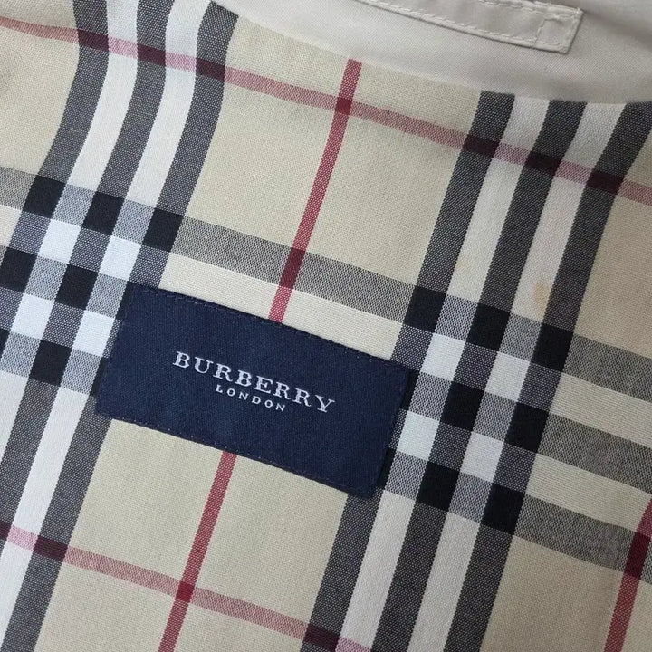 [BUNJANG] Burberry Trench Coat Light Beige (S) / 버버리 트렌치코트 오버핏 라이트베이지(S)