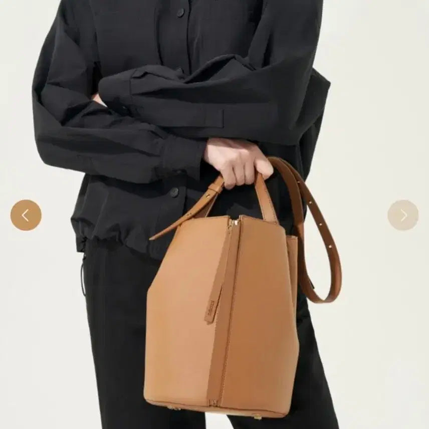 [BUNJANG] Decke Half Bag Camel / 덱케 하프백 카멜