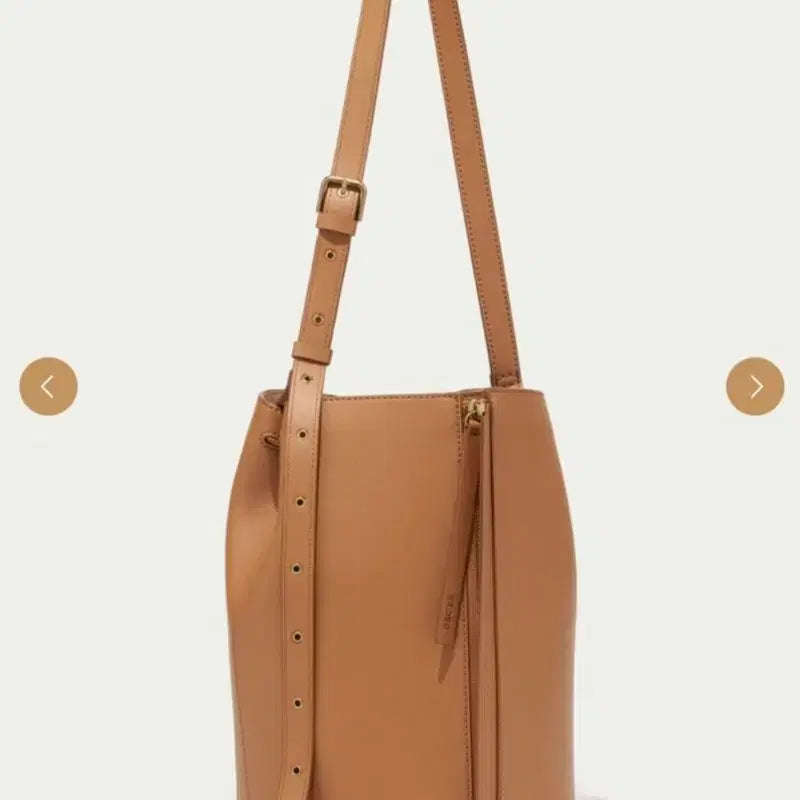 [BUNJANG] Decke Half Bag Camel / 덱케 하프백 카멜