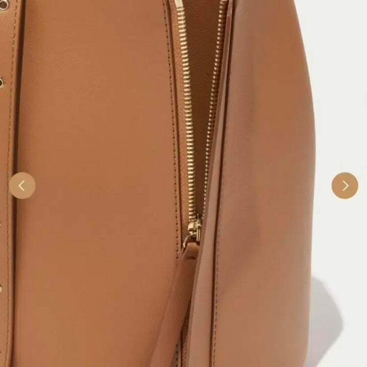 [BUNJANG] Decke Half Bag Camel / 덱케 하프백 카멜