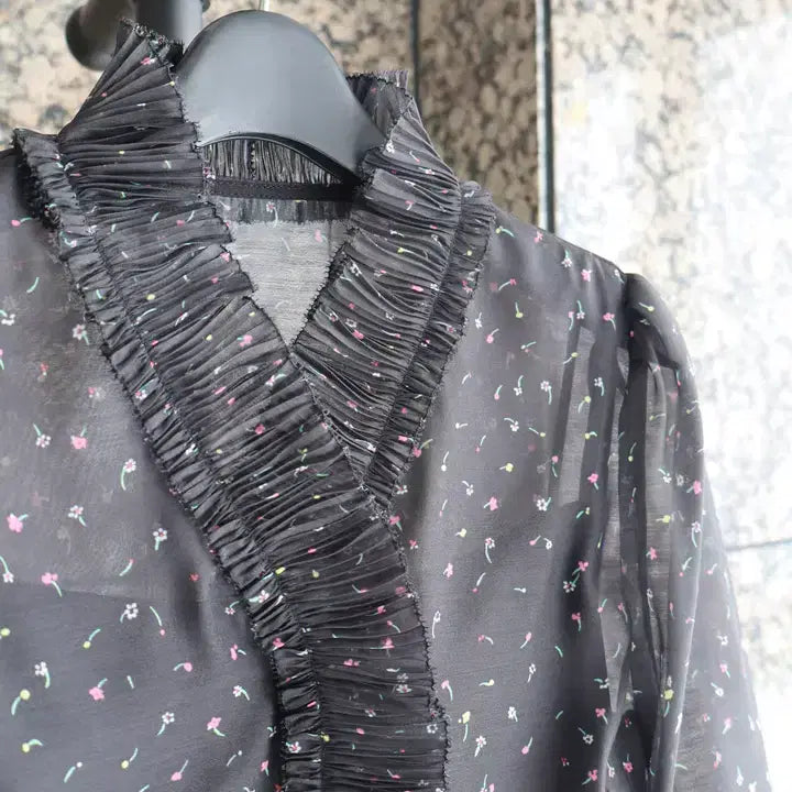 [BUNJANG] Zicort Blouse / 지 코 트 블라우스