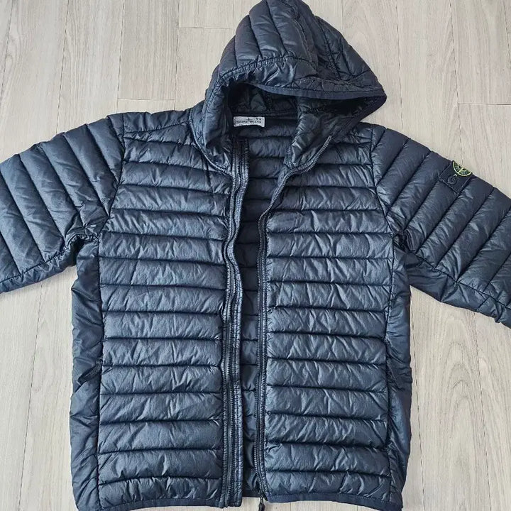 [BUNJANG] Stone Island Hooded Padded Jacket Black / 스톤아일랜드 후드 패딩 블랙