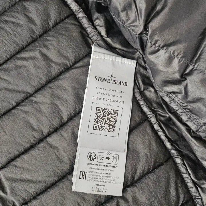 [BUNJANG] Stone Island Hooded Padded Jacket Black / 스톤아일랜드 후드 패딩 블랙