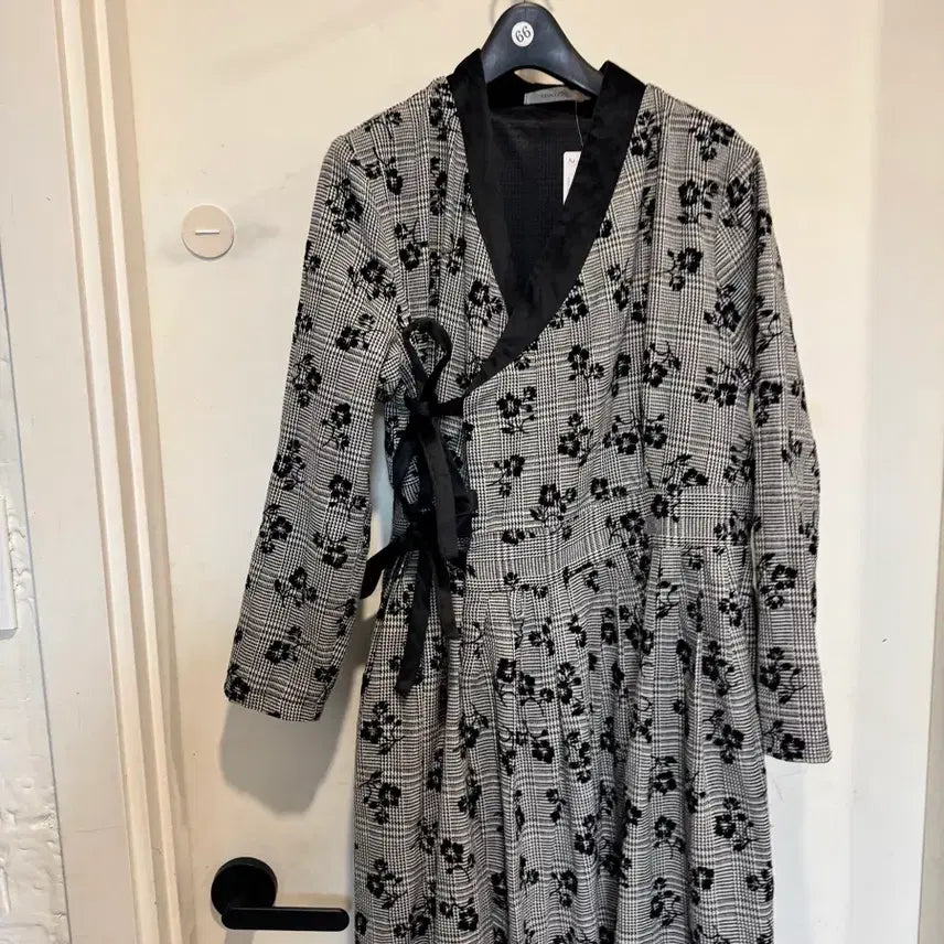 [BUNJANG] Chic Line Sodam Sodam Jeollik Dress / 새상품 시크라인 소담소담 철릭원피스