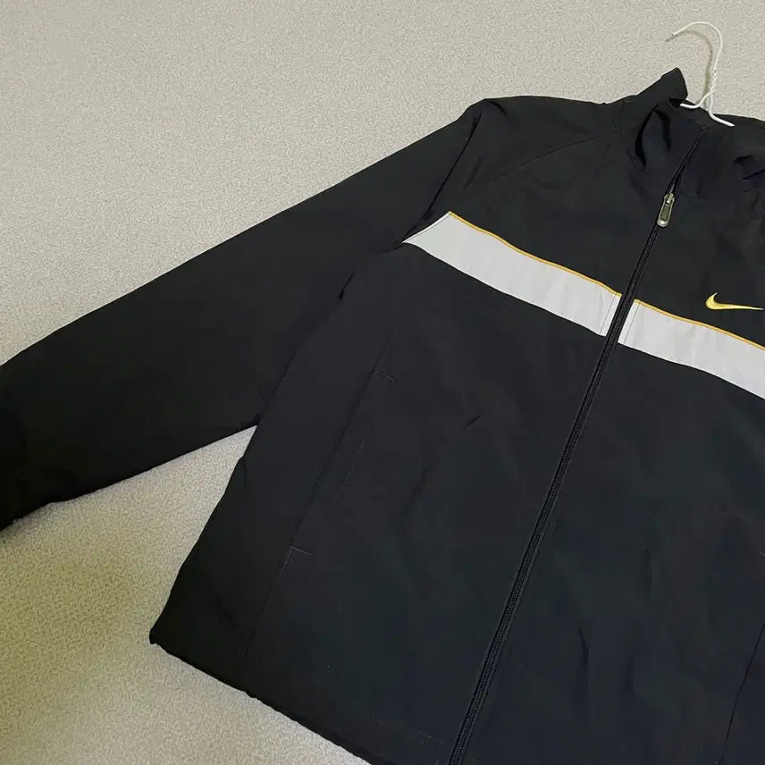 [BUNJANG] Nike Windbreaker Jacket / M 나이키 바람막이 N.1916