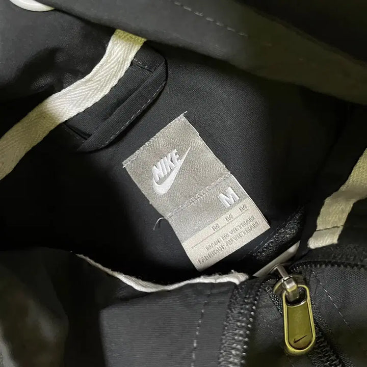 [BUNJANG] Nike Windbreaker Jacket / M 나이키 바람막이 N.1916