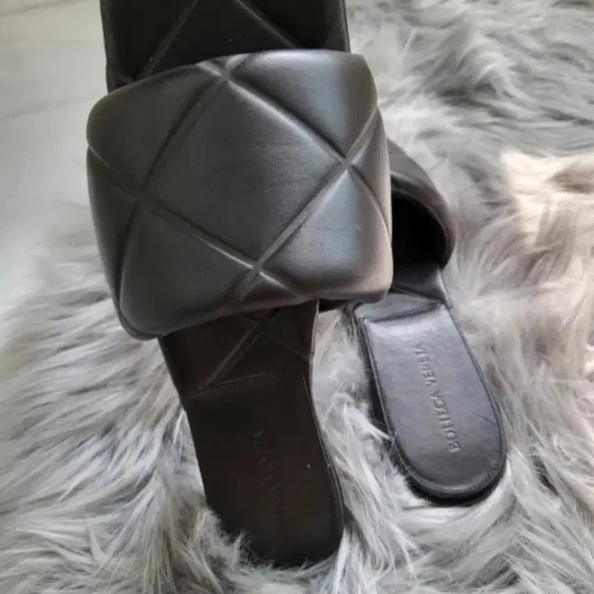 [BUNJANG] Bottega Veneta Lido Sandals Black 37 / 보테가베네타 리도 샌들 블랙 37