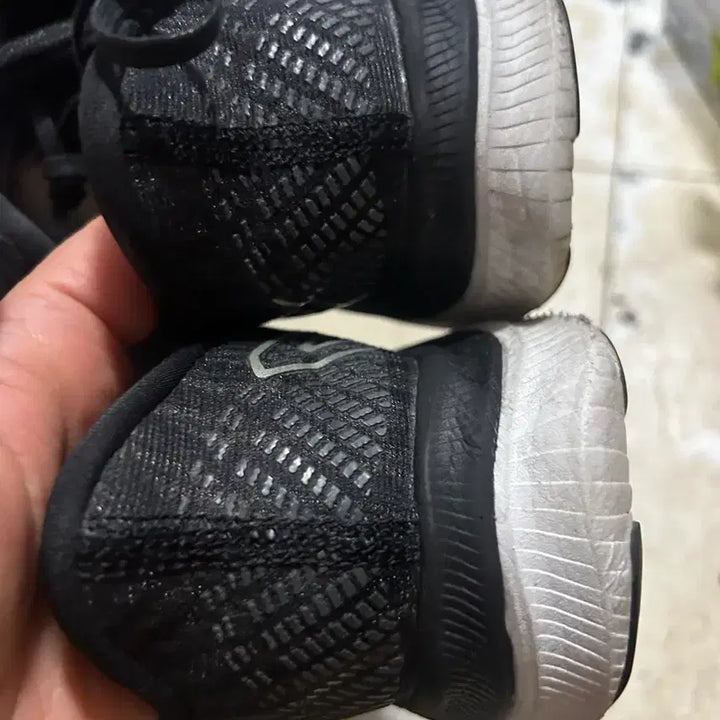 [BUNJANG] New Balance FuelCell Propel V4 Running Shoes / 뉴발란스 퓨어셀 프로펠 V4 블랙 255mm 런닝화