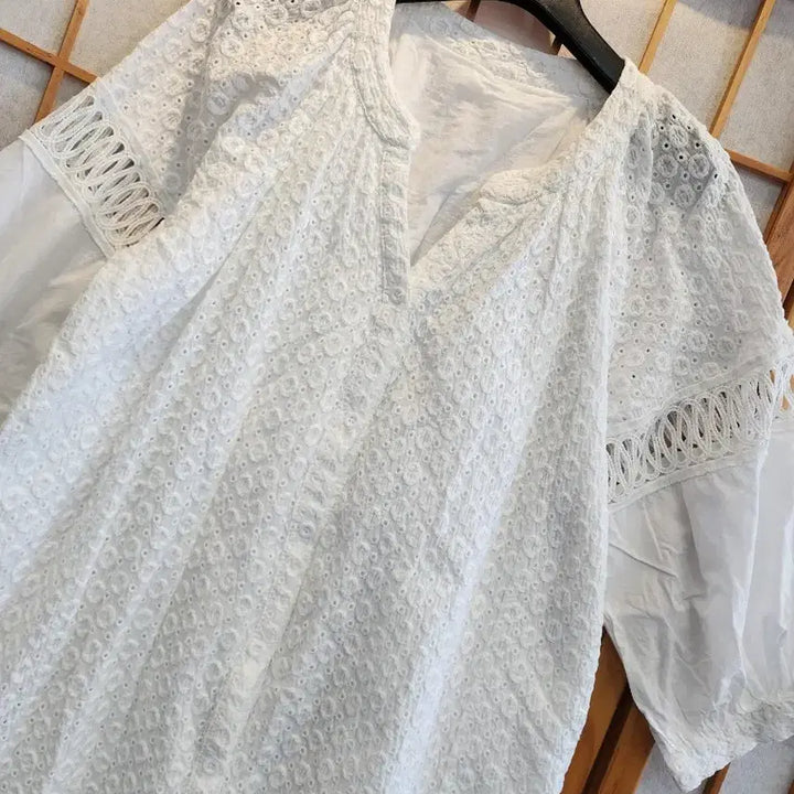 [SOLD OUT] 화이트 펀칭 자수 롱 원피스 프리