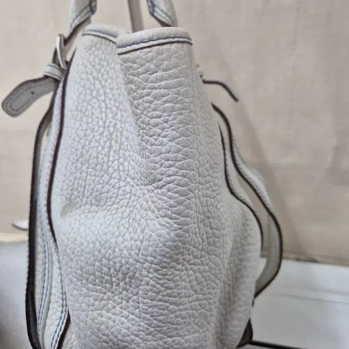 [BUNJANG] Dolce &amp; Gabbana White Leather Big Tote Bag / 돌체앤가바나  화이트가죽 빅 토트백