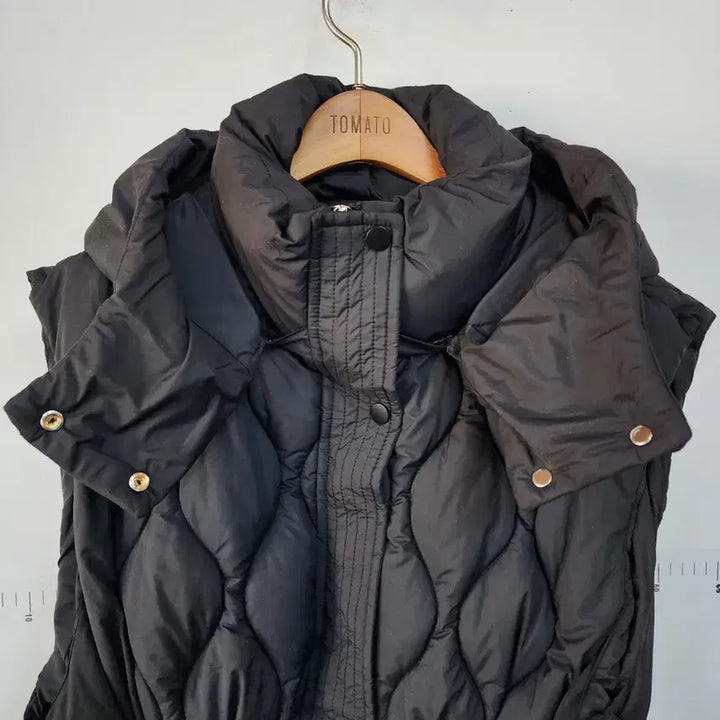 [BUNJANG] Tankus Quilted Hooded Long Vest Black / 탱커스 누빔 후드 롱 조끼 블랙 패딩