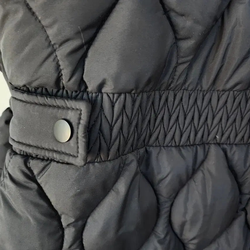 [BUNJANG] Tankus Quilted Hooded Long Vest Black / 탱커스 누빔 후드 롱 조끼 블랙 패딩