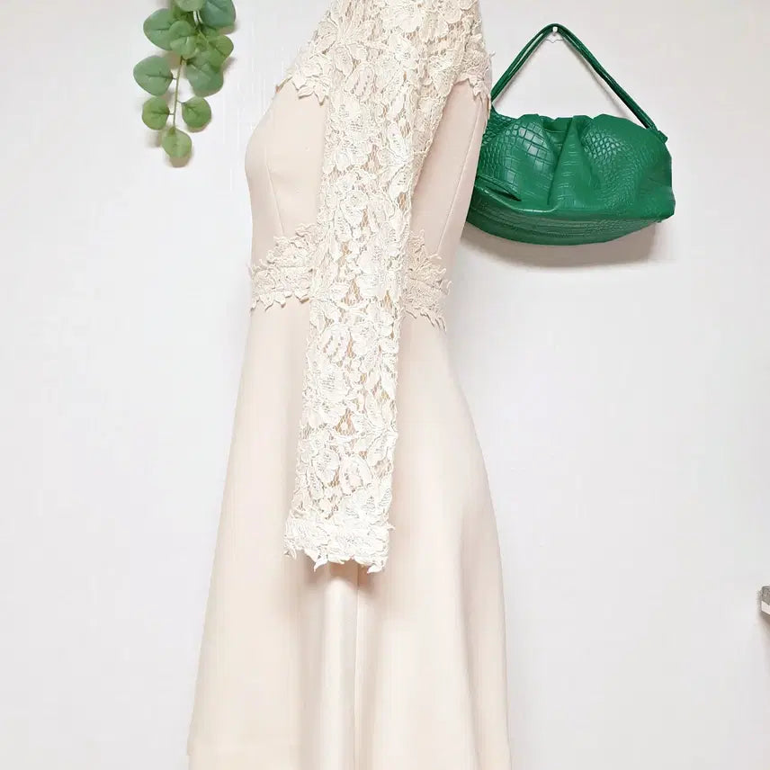 [BUNJANG] Line Embroidered Lace Mini Dress Cream Ivory / 라인 우아한 자수레이스 미니원피스 55 크림아이보리