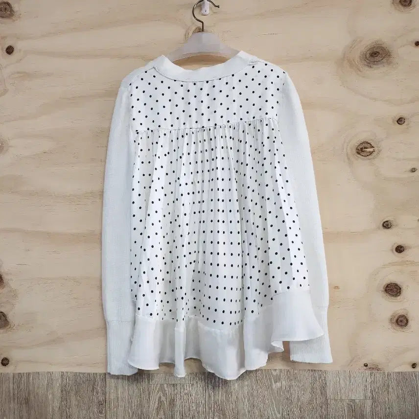 [BUNJANG] Karl Lagerfeld Dot Cardigan / 1012) 칼 라거펠트 도트 가디건