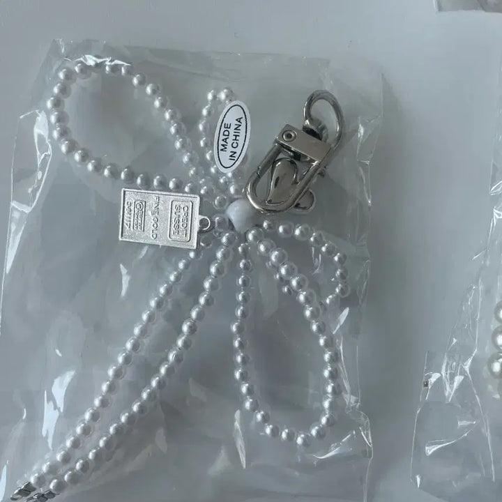 [BUNJANG] Starbucks Bearista &amp; Pearl Ribbon Keyring Set / 스타벅스 베어리스타 키링 + 진주 리본키링2 (새제품)