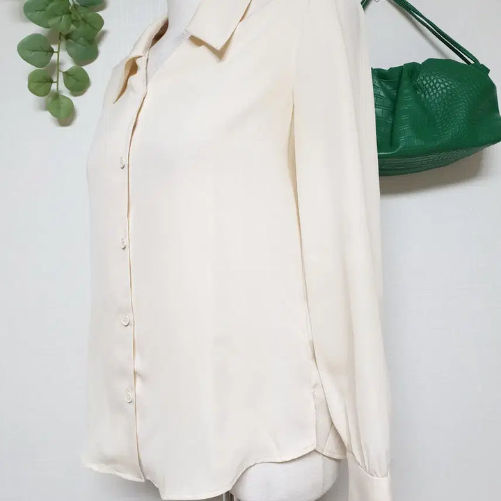 [BUNJANG] Kenneth Lady Collar Blouse Ivory / 케네스레이디 카라블라우스 55 아이보리