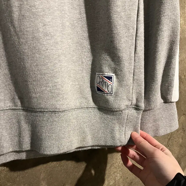 [BUNJANG] Critic M Size Sweatshirt / 크리틱 맨투맨