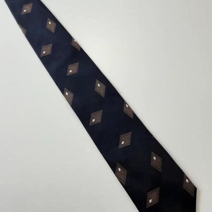 [BUNJANG] Sieg Silk Necktie / 지이크(sieg) 실크 넥타이 9cm