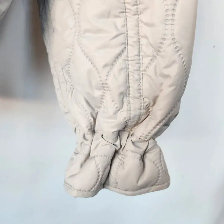 [BUNJANG] Guess Quilted Bomber Jacket Ivory / 게스 퀼팅 봄버 자켓 아이보리