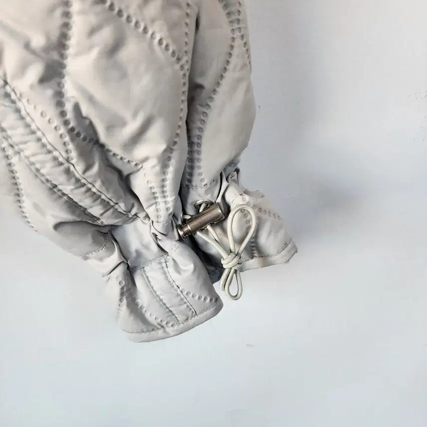[BUNJANG] Guess Quilted Bomber Jacket Ivory / 게스 퀼팅 봄버 자켓 아이보리