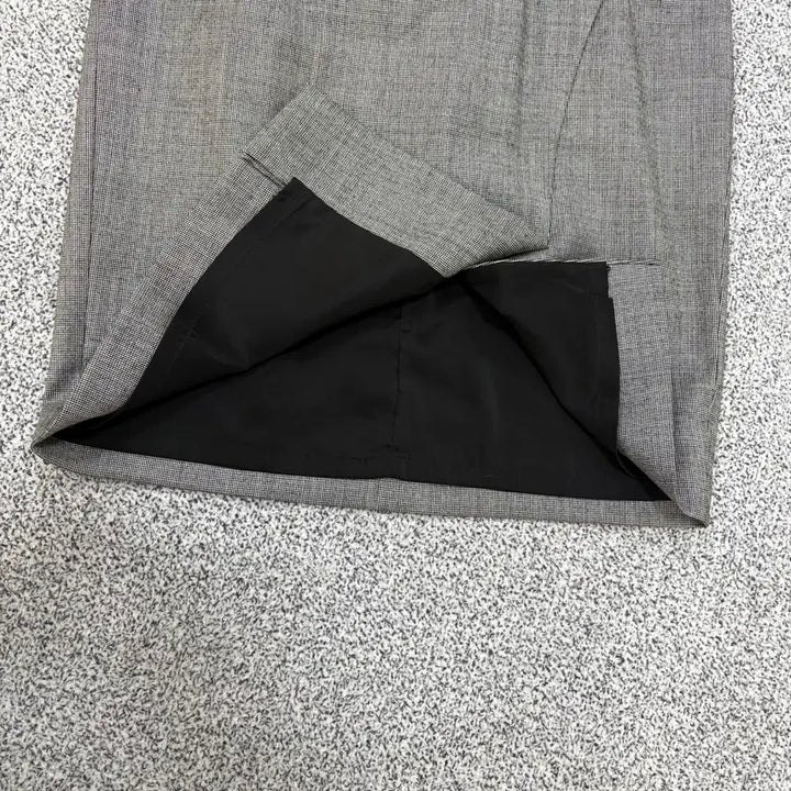 [BUNJANG] The Izzat 67-88 Checkered Wool Skirt / 67-88 더아이잗 스커트 잔체크 모 0305J