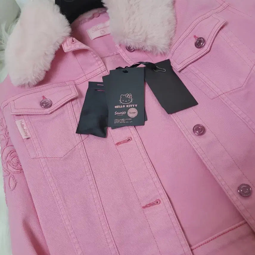 [BUNJANG] Blumarine Hello Kitty Pink Fur Collar Denim Jacket / 블루마린 헬로키티 핑크 퍼 카라 데님 자켓