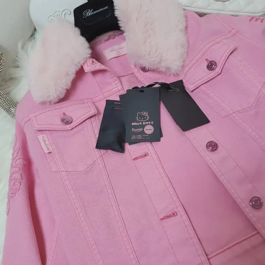 [BUNJANG] Blumarine Hello Kitty Pink Fur Collar Denim Jacket / 블루마린 헬로키티 핑크 퍼 카라 데님 자켓
