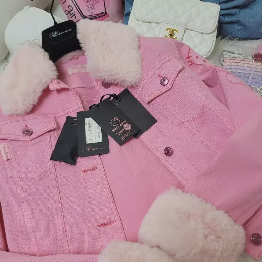 [BUNJANG] Blumarine Hello Kitty Pink Fur Collar Denim Jacket / 블루마린 헬로키티 핑크 퍼 카라 데님 자켓