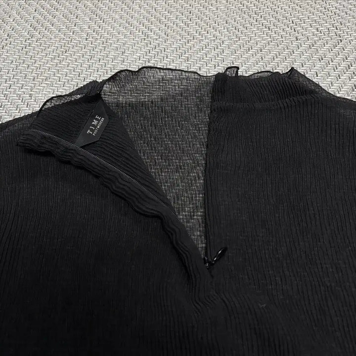 [BUNJANG] F Black See-through Blouse / (F)타임 블랙 시스루 블라우스