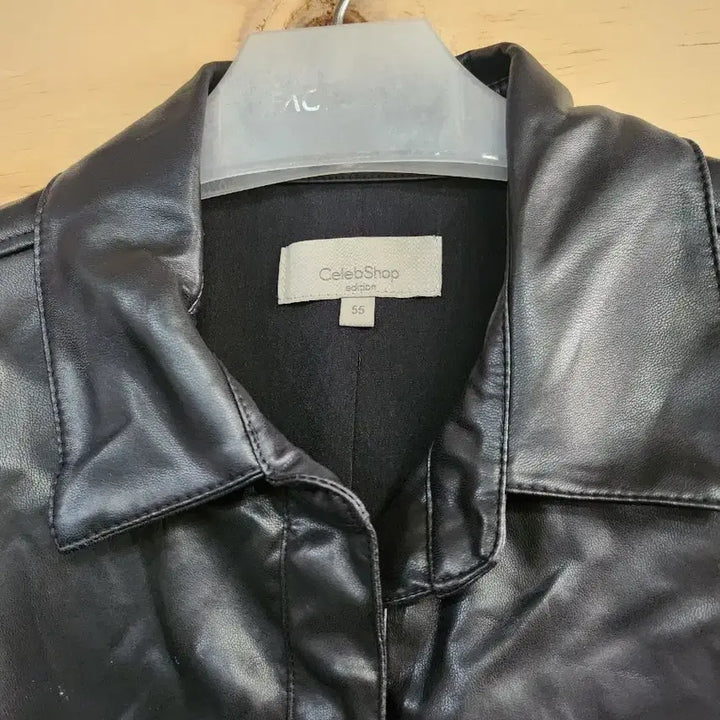 [BUNJANG] Celebshop Vegan Leather Shirt Jacket / 452) 셀럽샵 비건레더 셔츠형 자켓
