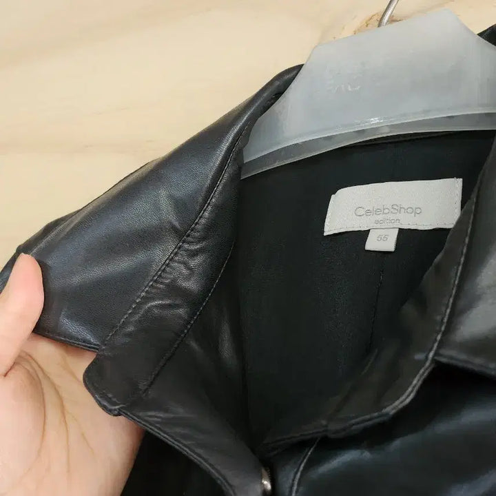 [BUNJANG] Celebshop Vegan Leather Shirt Jacket / 452) 셀럽샵 비건레더 셔츠형 자켓